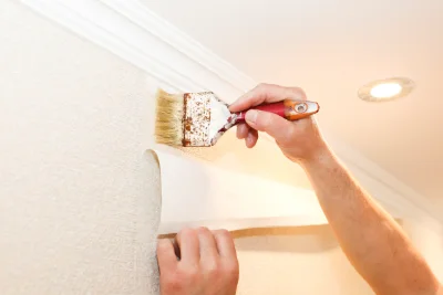 Pose de papier peint à Pontarion — revêtements muraux et toiles de verre